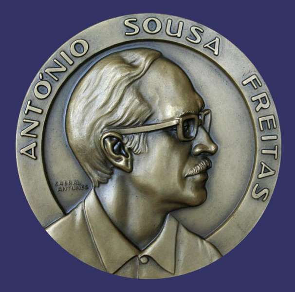 Antunes, Cabral (obverse) and Vasco Barardo (reverse), Antonio Sousa Freitas - Hommage to Friends of Sculptors and Medallists, Obverse
