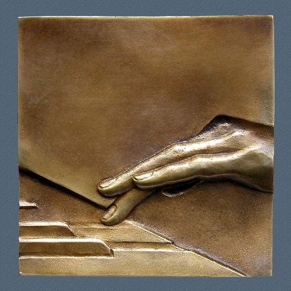 TOUCH, cast bronze, 115x116 mm, 2001, Reverse
Keywords: contemporary