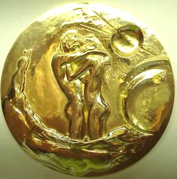 FRENCH LOVER
GOLD CHROME BRONZE NUDE ART MEDAL, 81mm.
