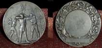 Médaille_en_bronze_argenté_scène_moyen_âge_tir_à_l_arc_archers_parRIVES.JPG